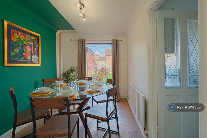 5 Bedroom Detached House To Rent In Beaulieu Close, Banbury, OX16