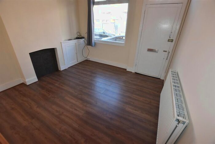 3 Bedroom Terraced House To Rent In Raymond Road, Leicester, LE3