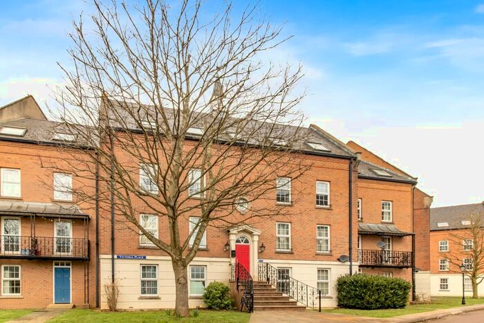 2 Bedroom Flat To Rent In Victoria Place, Banbury, OX16