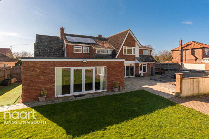 6 Bedroom Detached House For Sale In St Peters Road, Wiggenhall St. Germans, PE34