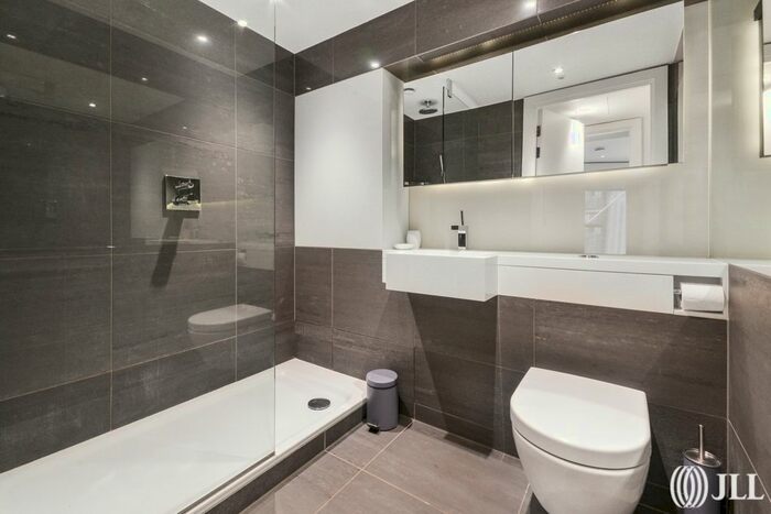 2 Bedroom Flat To Rent In Riverlight Quay, London, SW11