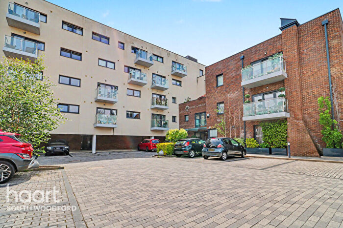 2 Bedroom Retirement Property For Sale In High Road, Loughton, IG10
