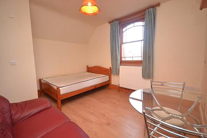 Studio To Rent In Denmark Road, Reading, Berkshire, RG1