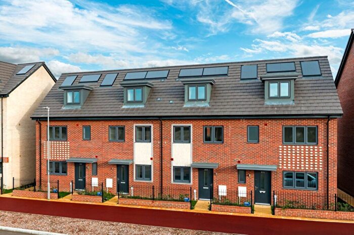 3 Bedroom Semi Detached House To Rent In Panama Drive, Whitehouse, Milton Keynes, MK8