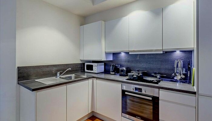 1 Bedroom Flat To Rent In King Street, London, W6