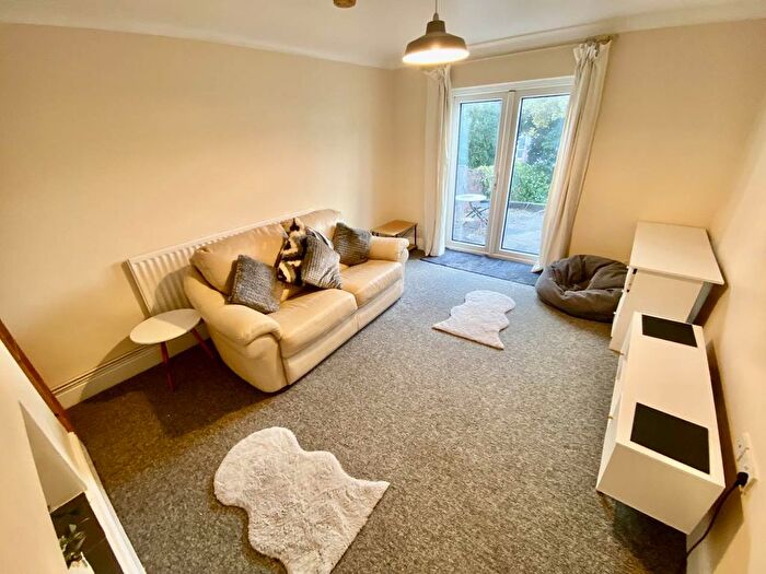 2 Bedroom Flat To Rent In Beechwood Road, Uplands, Swansea, SA2