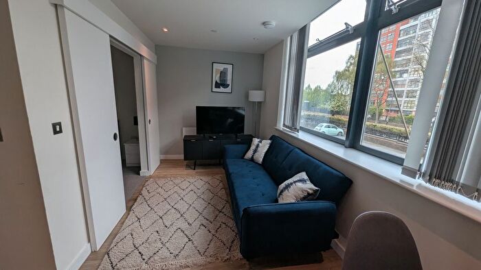 1 Bedroom Flat To Rent In Paragon House, Seymour Grove, M16