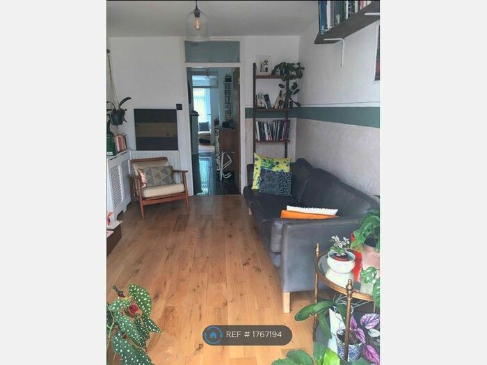 1 Bedroom Flat To Rent In Ground Floor, Walthamstow, London, E17