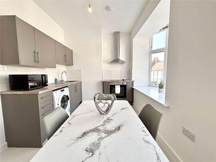 1 Bedroom Flat To Rent In Bridge Street, Northampton, Northamptonshire, NN1