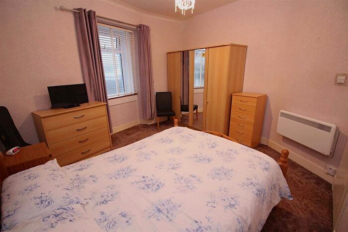 2 Bedroom Flat For Sale In Customhouse Lane, Port Glasgow, PA14