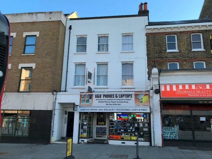 Flat To Rent In Denmark Hill, Camberwell, SE5