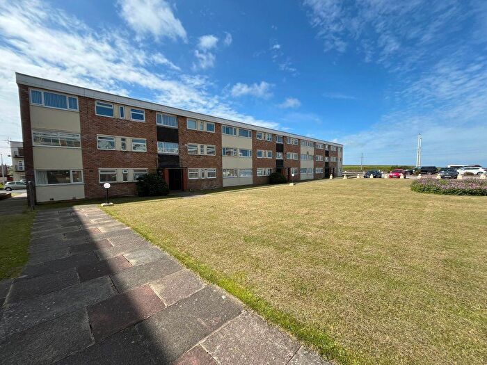 2 Bedroom Flat To Rent In Pembroke Court, Bispham, Blackpool, FY2
