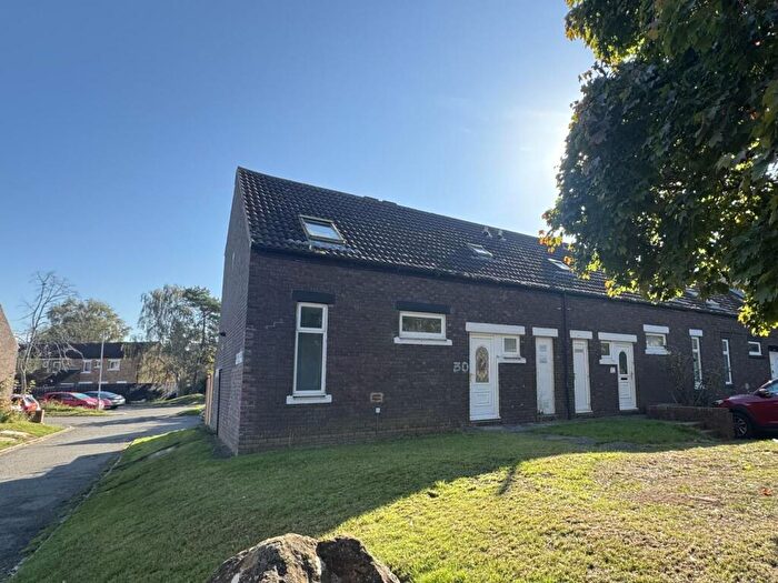 3 Bedroom End Of Terrace House To Rent In Axe Head Road, Briar Hill, Northampton, NN4