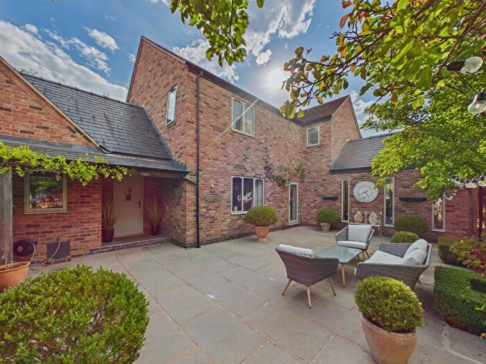 4 Bedroom Detached House For Sale In Welland Road, Hanley Swan, WR8