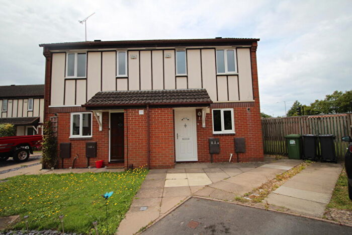 2 Bedroom Semi-Detached House To Rent In Bonniksen Close, Leamington Spa, CV31