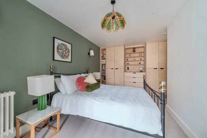 3 Bedroom Apartment To Rent In Marbles House, John Ruskin Street, SE5