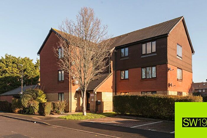 1 Bedroom Flat For Sale In Kipling Drive, SW19