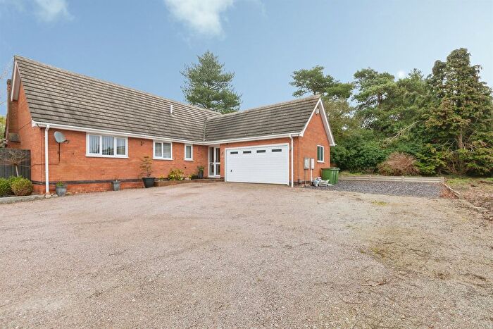 4 Bedroom Detached Bungalow For Sale In Drummond Road, Enderby, Leicester, LE19