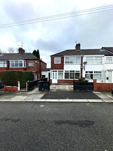 3 Bedroom End Of Terrace House To Rent In Hacking Street, Manchester, Greater Manchester, M7