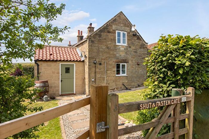 2 Bedroom Semi-detached House For Sale In Farndale, York, YO62