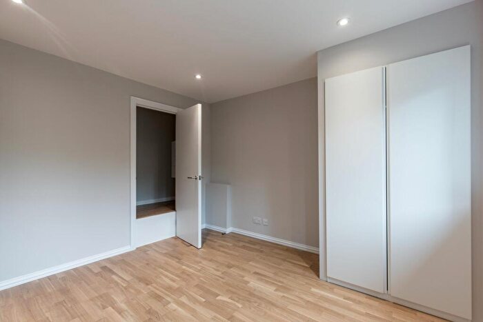 2 Bedroom Duplex To Rent In Stirling Way, Panshanger, AL7