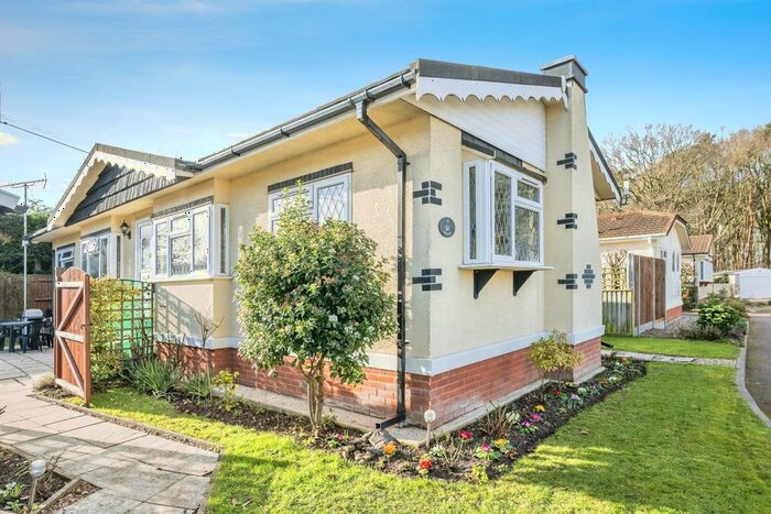 2 Bedroom Park Home For Sale In Charmbeck Park Homes, Haveringland, Norwich, NR10