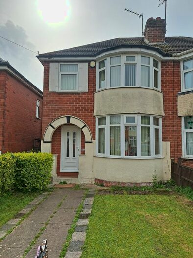 3 Bedroom Semi-Detached House To Rent In Dowar Road, Birmingham, B45