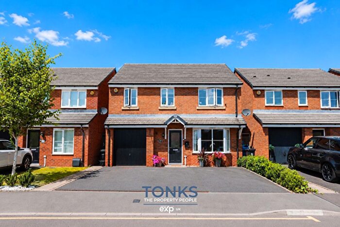4 Bedroom Detached House For Sale In Thomson Grove, Halesowen, B62