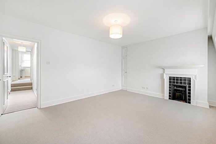 1 Bedroom Flat To Rent In Hans Road, Knightsbridge, SW3