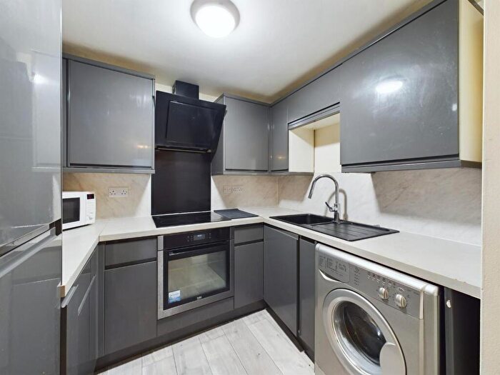 1 Bedroom Flat To Rent In Church Road, St. George, Bristol, BS5