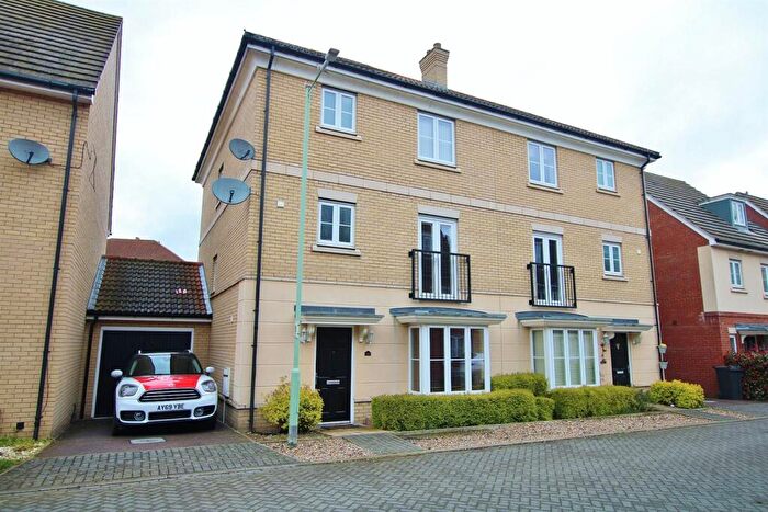 5 Bedroom Town House To Rent In Bridge Farm Close, Mildenhall, IP28