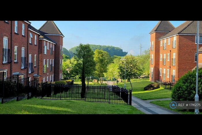4 Bedroom Terraced House To Rent In Fenton Gate, Middleton, Leeds, LS10