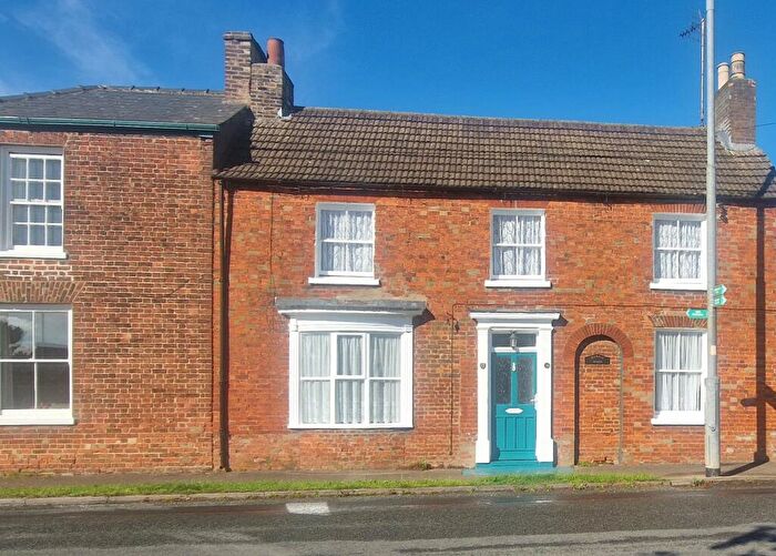 4 Bedroom House To Rent In Old Main Road, Holbeach, Spalding, PE12