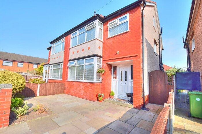 4 Bedroom Semi-detached House For Sale In Hazel Grove, Crosby, Liverpool, L23