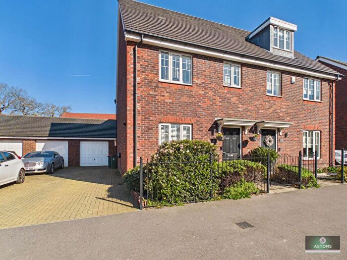 3 Bedroom Semi Detached House For Sale In Foxglove Drive, Forgewood, RH10