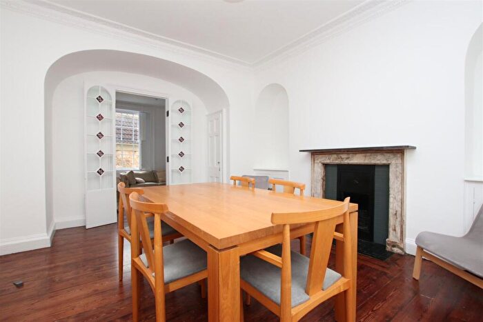 6 Bedroom House To Rent In Rivers Street, Bath, BA1