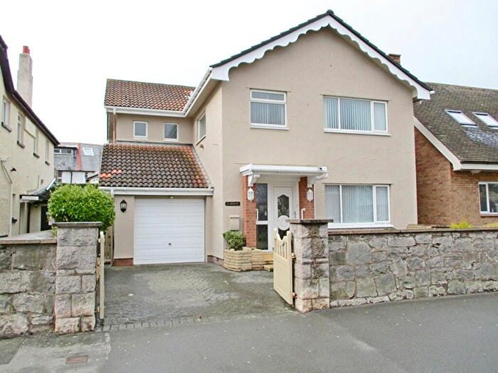 3 Bedroom Detached House To Rent In Great Ormes Road, Llandudno, LL30