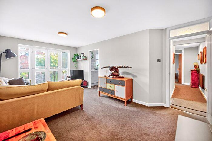 2 Bedroom Flat For Sale In Florence Road, Southsea, PO5