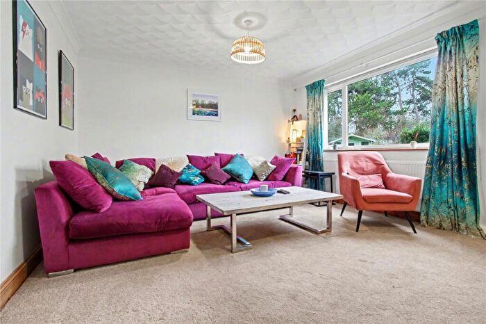 4 Bedroom Semi-Detached House For Sale In Strowgers Way, Kessingland, Lowestoft, Suffolk, NR33