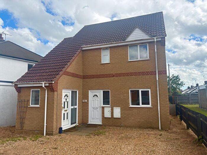 2 Bedroom Flat To Rent In Lawson Avenue, Stanground, Peterborough, PE2