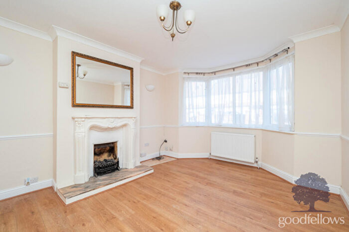 3 Bedroom Terraced House To Rent In Chipstead Valley Road, Coulsdon, CR5