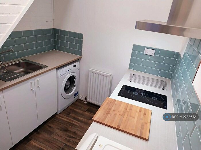 1 Bedroom Flat To Rent In Tennyson Street, South Shields, NE33