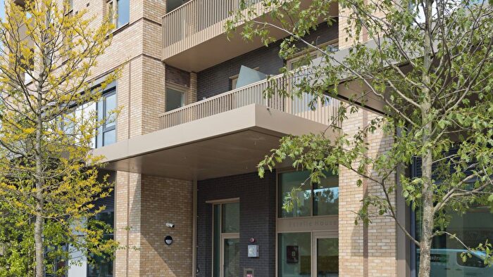 2 Bedroom Flat For Sale In London, Towler Hamlets, London, E3