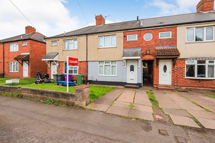 3 Bedroom Terraced House For Sale In Dickens Road, The Scotlands, Wolverhampton, WV10
