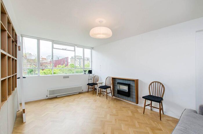 1 Bedroom Flat To Rent In Tompion Street, Clerkenwell, London, EC1V