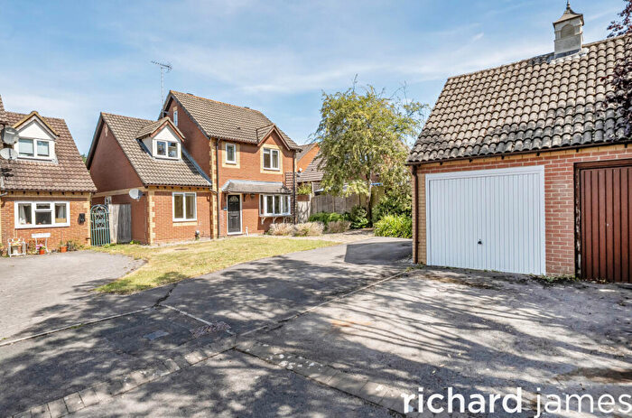 4 Bedroom Detached House For Sale In Elm Park, Royal Wootton Bassett, SN4