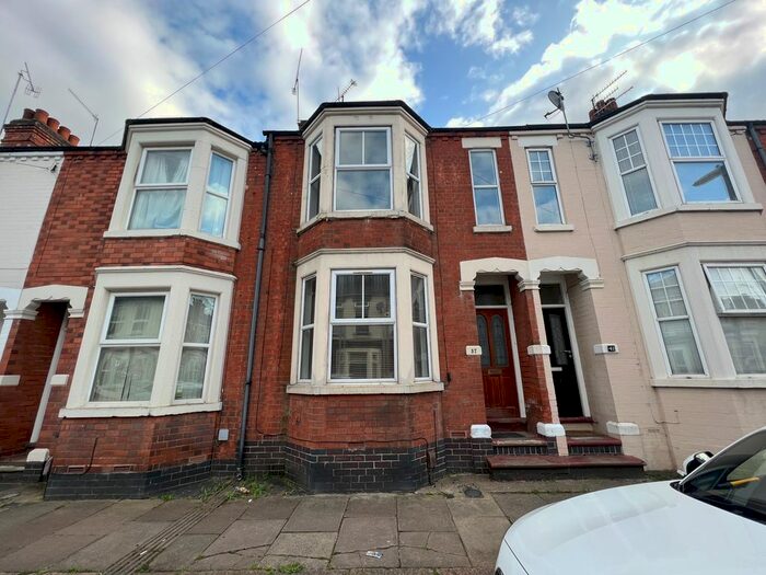 3 Bedroom Property To Rent In Southampton Road, Northampton, NN4