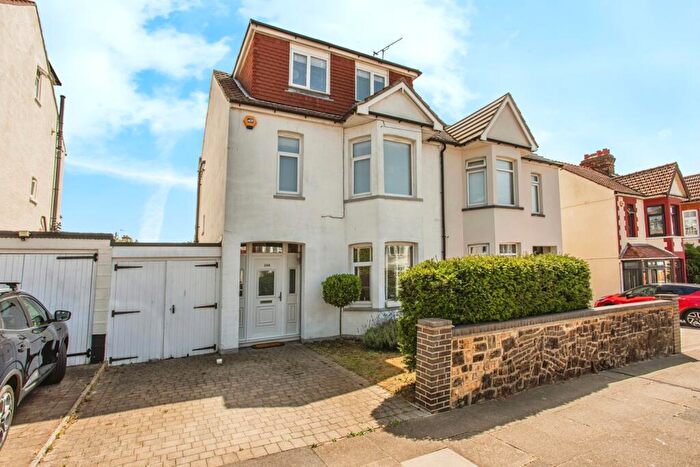 5 Bedroom Semi-Detached House For Sale In Victoria Road, Southend-On-Sea, Essex, SS1
