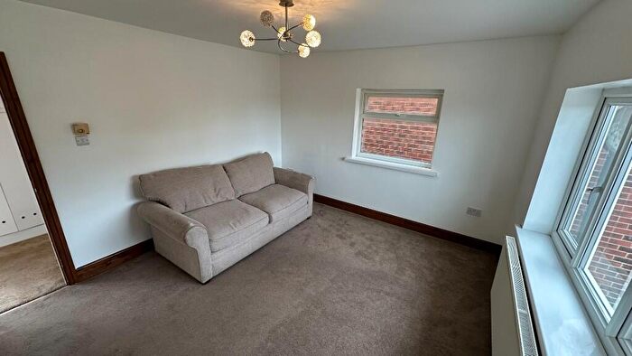 2 Bedroom Flat To Rent In Ridgeway Road, Sheffield, S12