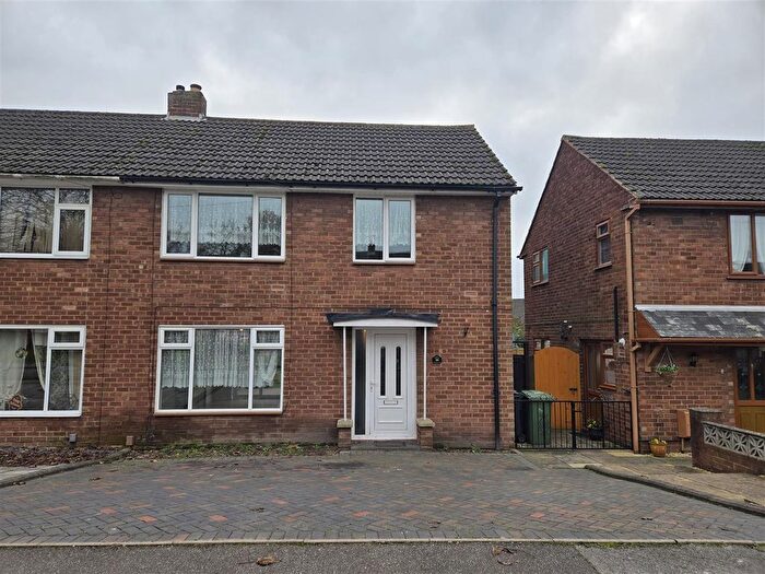 3 Bedroom Semi-Detached House To Rent In Jessie Road, Aldridge, Walsall, WS9